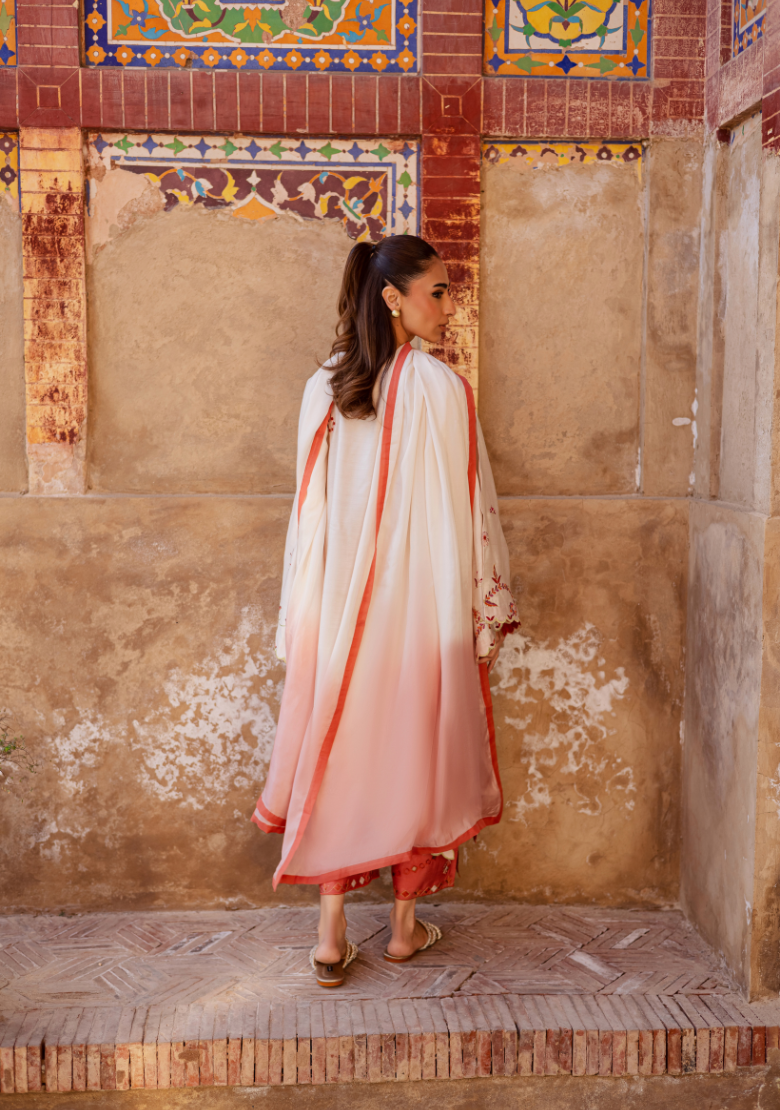 INARA DUPATTA
